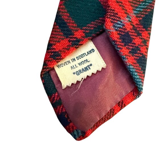 Vintage Ruffler For Gimbels Grant Red Green Tartan Wool Necktie Woven Scotland - Picture 6 of 9